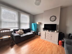 FLAT C- click for photo gallery